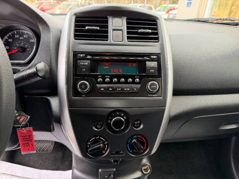 2017 Nissan Versa 1.6 SV