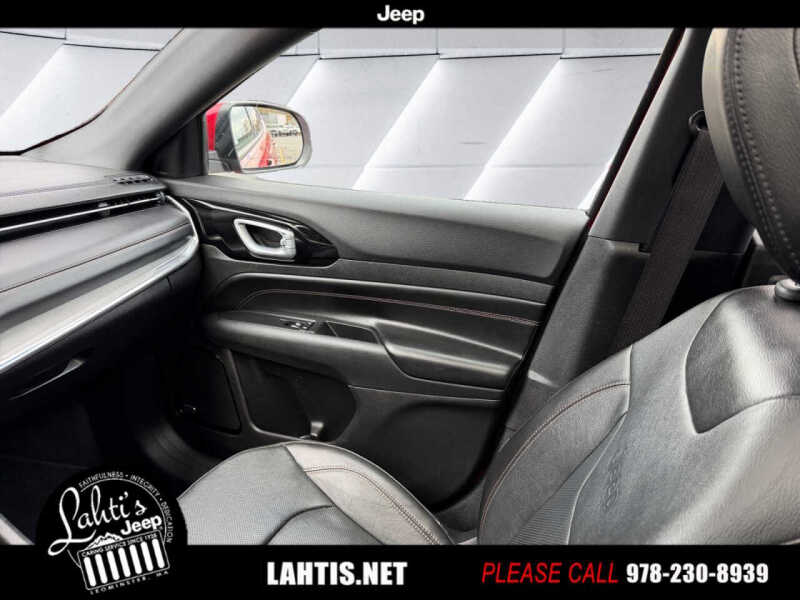 2022 Jeep Compass (Red) Edition