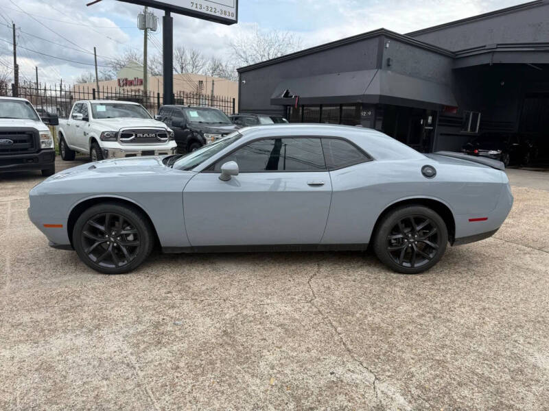 2021 Dodge Challenger SXT