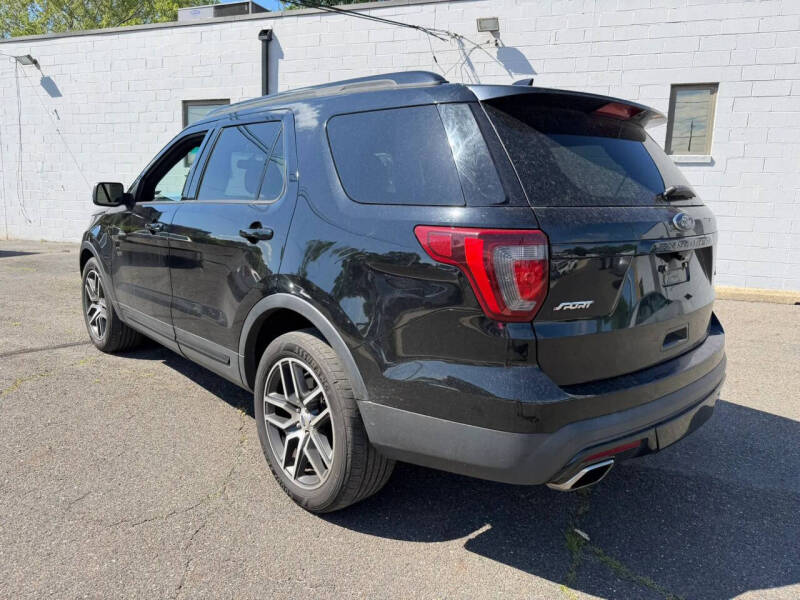 2016 Ford Explorer Sport