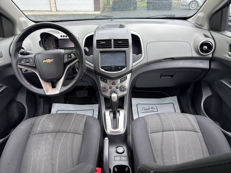 2015 Chevrolet Sonic LT Auto