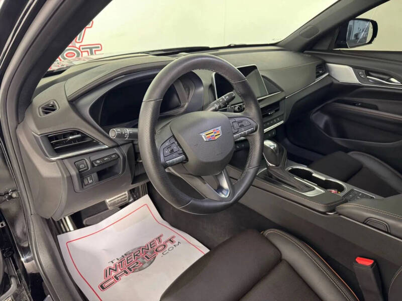 2025 Cadillac CT4 Sport