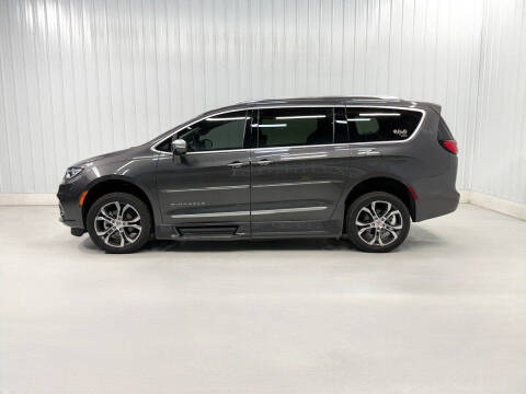 2022 Chrysler Pacifica Pinnacle