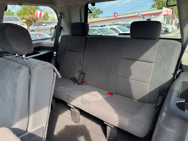 2012 Nissan Armada SV