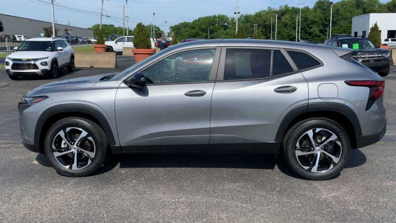 2024 Chevrolet Trax RS
