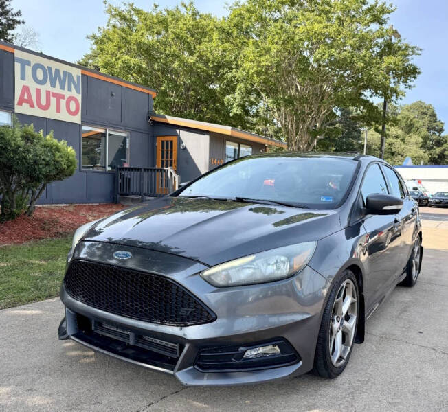 2017 Ford Focus ST