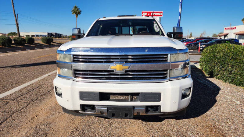 2015 Chevrolet Silverado 3500HD High Country's photo