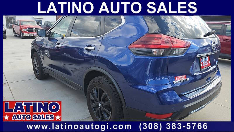 2020 Nissan Rogue SV