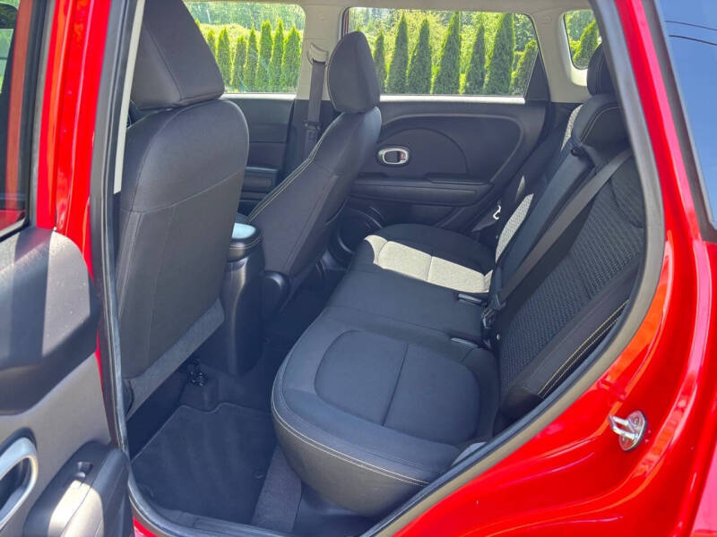 2015 Kia Soul +