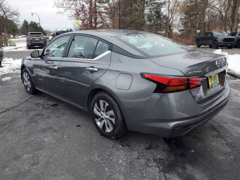 2022 Nissan Altima 2.5 S