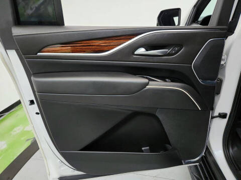 2022 Cadillac Escalade ESV Luxury