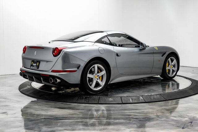 2016 Ferrari California T