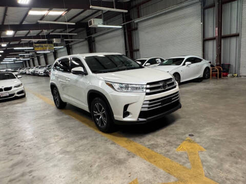 2017 Toyota Highlander LE