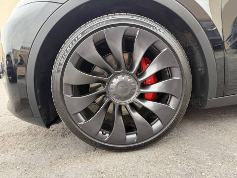 2023 Tesla Model Y Performance