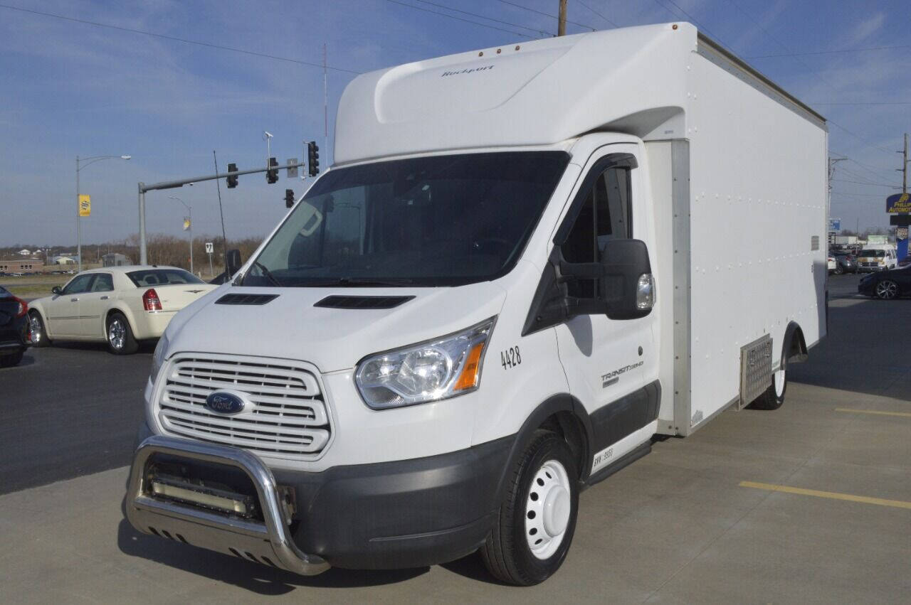 Box Trucks For Sale In Tipton, MO