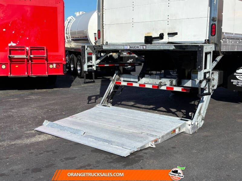 2020 Freightliner M2 106