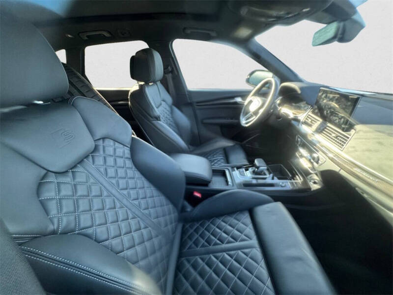 2022 Audi SQ5 3.0T quattro Premium Plus