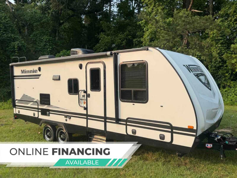 2019 Winnebago Minnie 2201