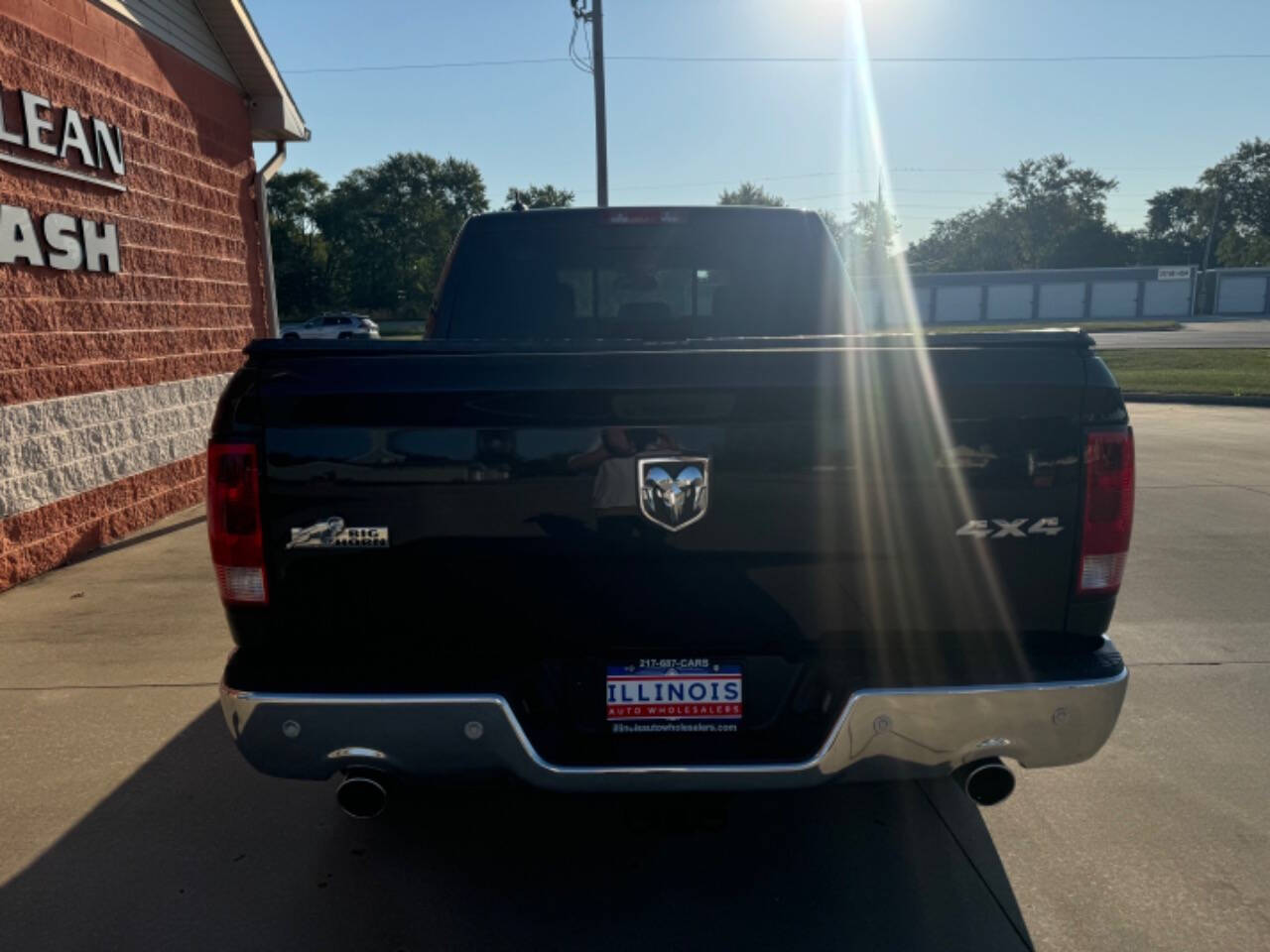 2014 Ram 1500 for sale at Illinois Auto Wholesalers in Tolono, IL