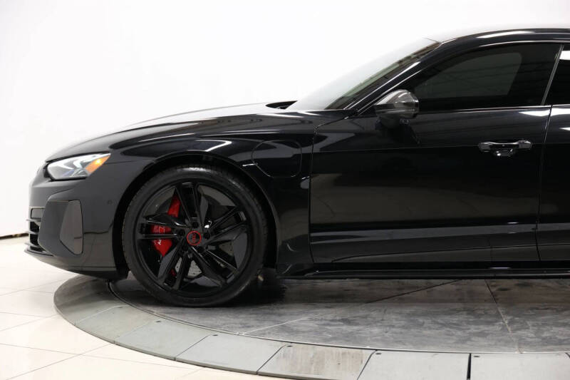 2022 Audi RS e-tron GT quattro