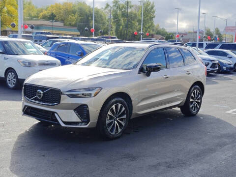 2025 Volvo XC60 B5 Plus Dark Theme