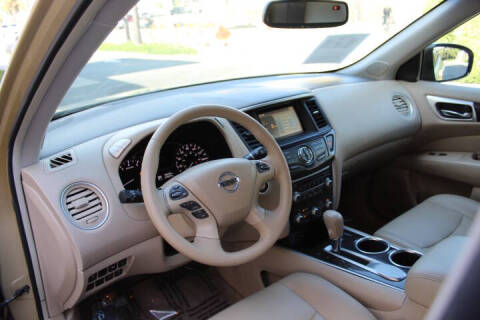 2013 Nissan Pathfinder SL