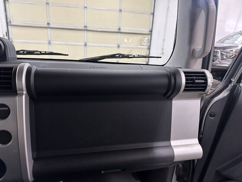 2012 Toyota FJ Cruiser