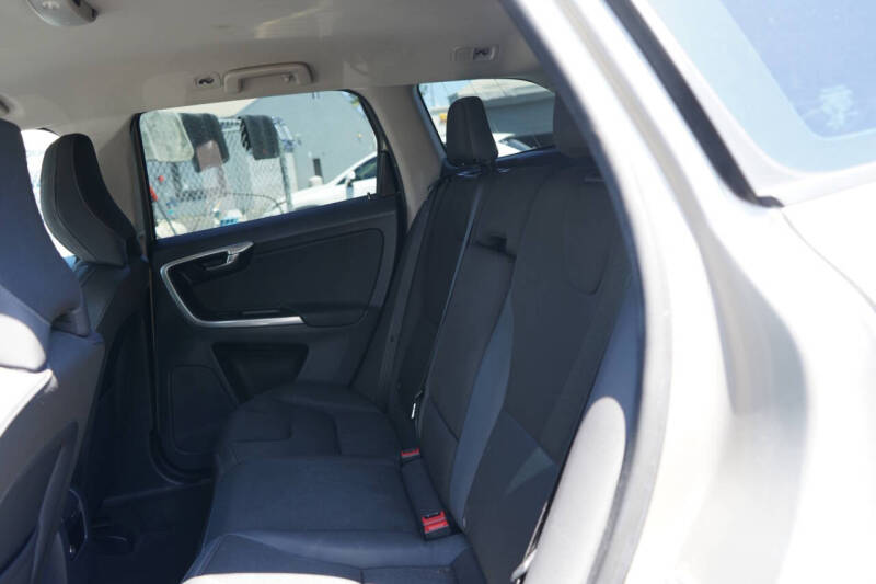2015 Volvo XC60 T5