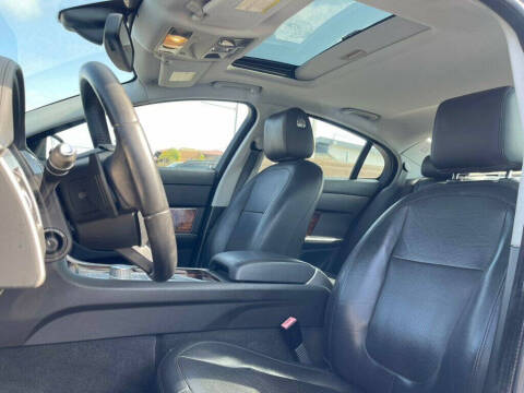 2011 Jaguar XF Premium