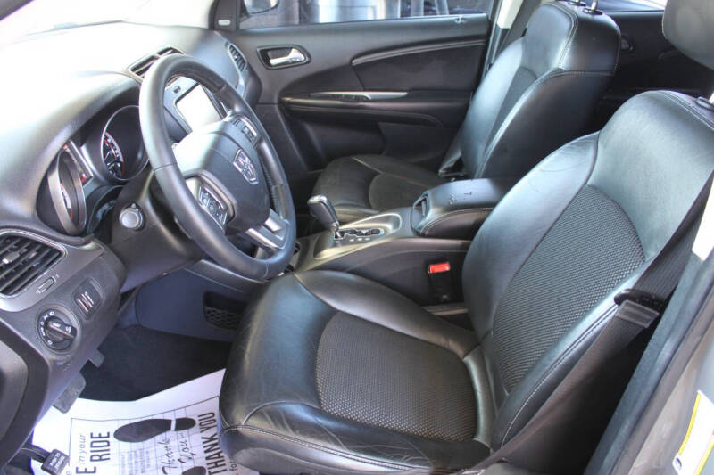 2020 Dodge Journey Crossroad