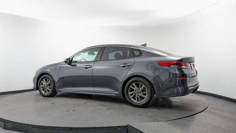 2020 Kia Optima LX