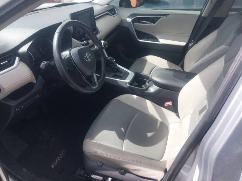 2021 Toyota RAV4 XLE Premium