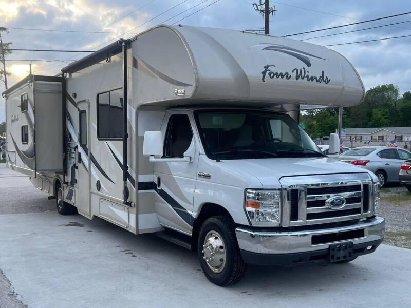 2018 Thor Industries Fourwind 30D for sale at Premium Auto Group in Humble TX