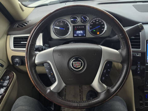 2013 Cadillac Escalade Luxury