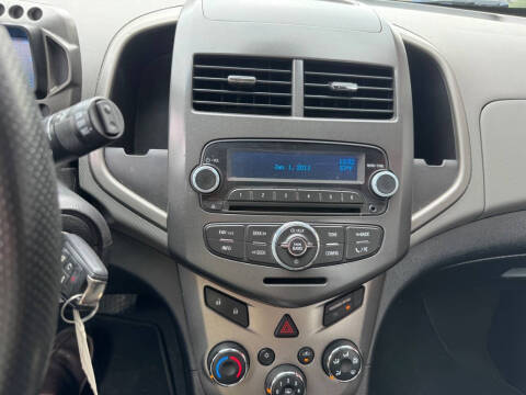2013 Chevrolet Sonic LT Auto