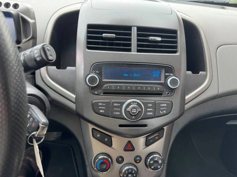 2013 Chevrolet Sonic LT Auto