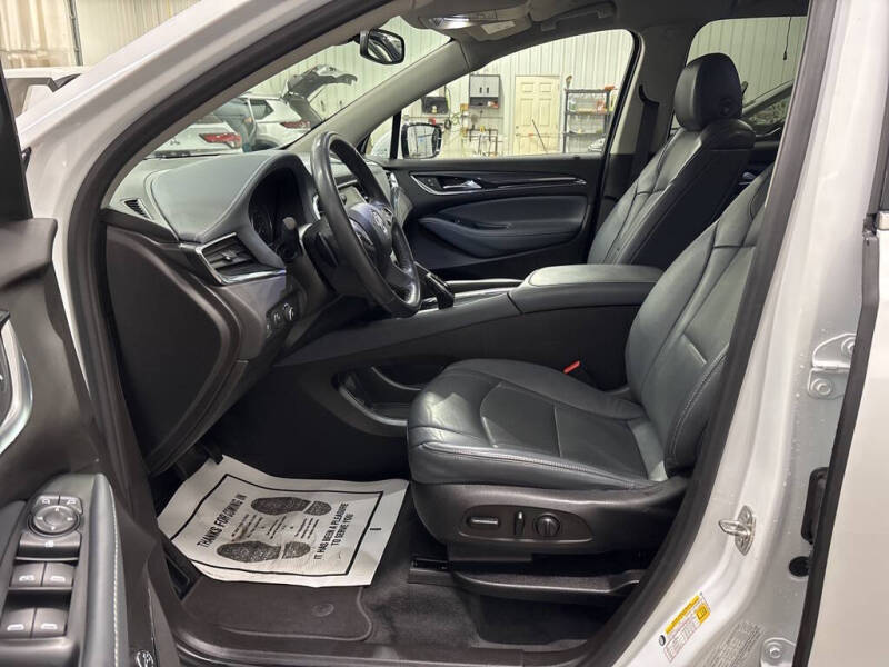 2021 Buick Enclave Essence