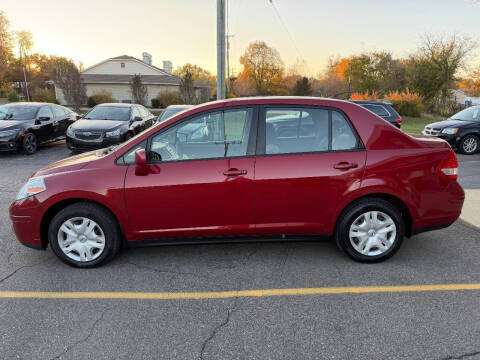 2010 Nissan Versa 1.8 S