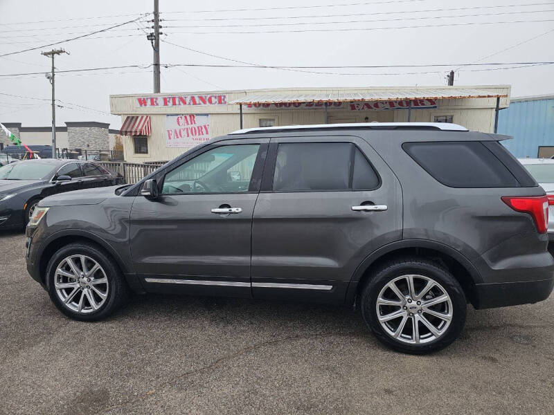 2017 Ford Explorer Limited's photo