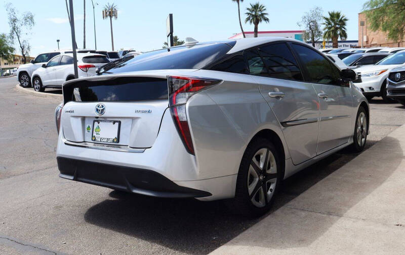 2016 Toyota Prius Three Touring