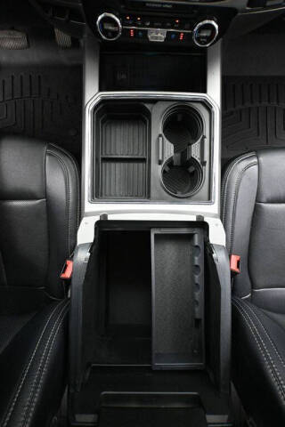 2022 Ford F-350 Super Duty Lariat