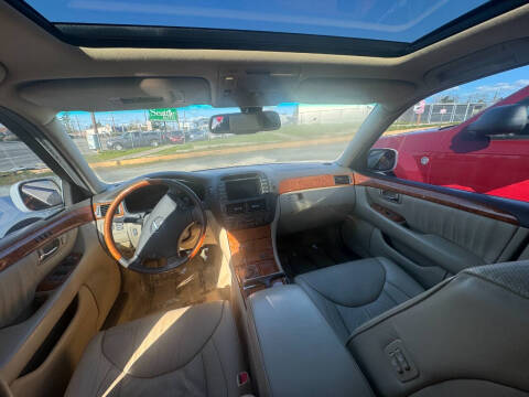 2004 Lexus LS 430