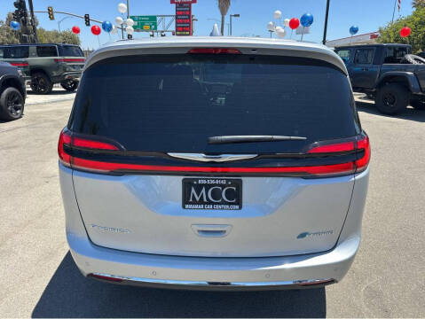 2022 Chrysler Pacifica Hybrid Limited