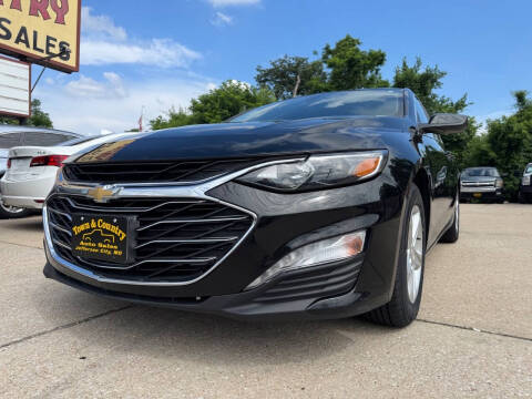 2022 Chevrolet Malibu for sale at TOWN & COUNTRY AUTO SALES in Jefferson City MO