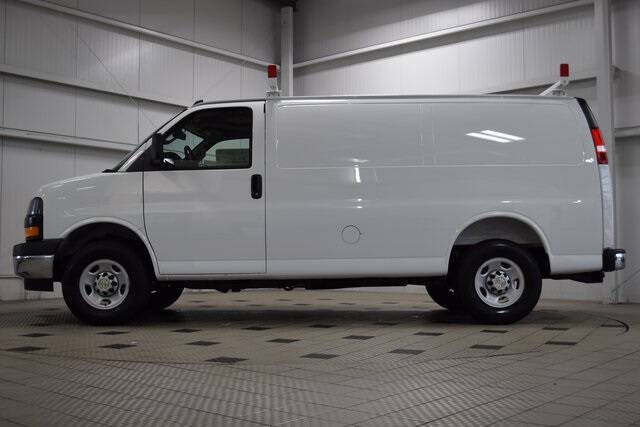2025 Chevrolet Express 2500