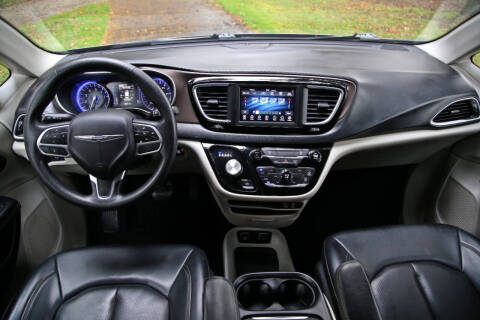 2020 Chrysler Voyager LXi