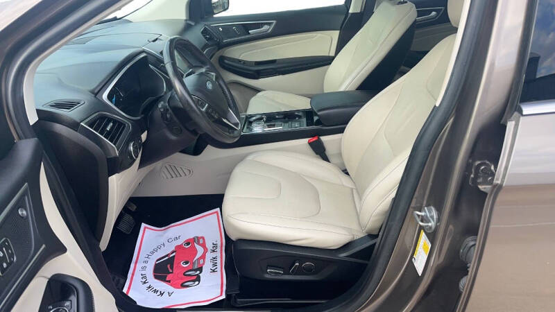 2019 Ford Edge Titanium
