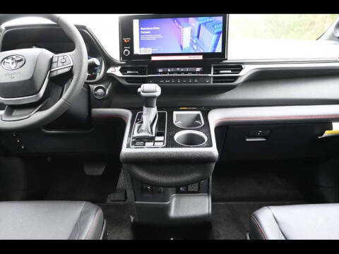 2025 Toyota Sienna XSE 7-Passenger