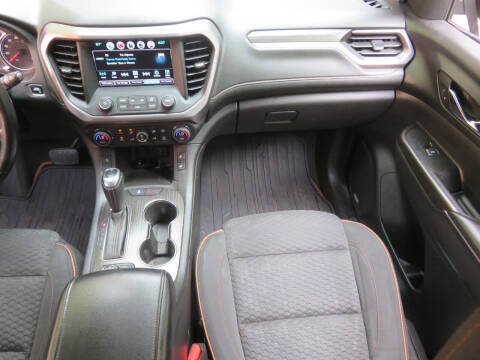 2017 GMC Acadia SLE-2