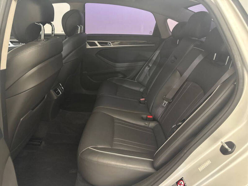 2015 Hyundai Genesis